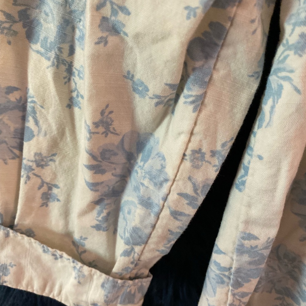 Old navy button up - Picture 3 of 4